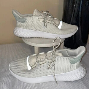 Adidas women’s sneaker 8.5 shoes tubular running mesh lightweight comfy chalk